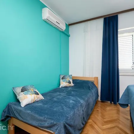Holiday home Violet Pag Town